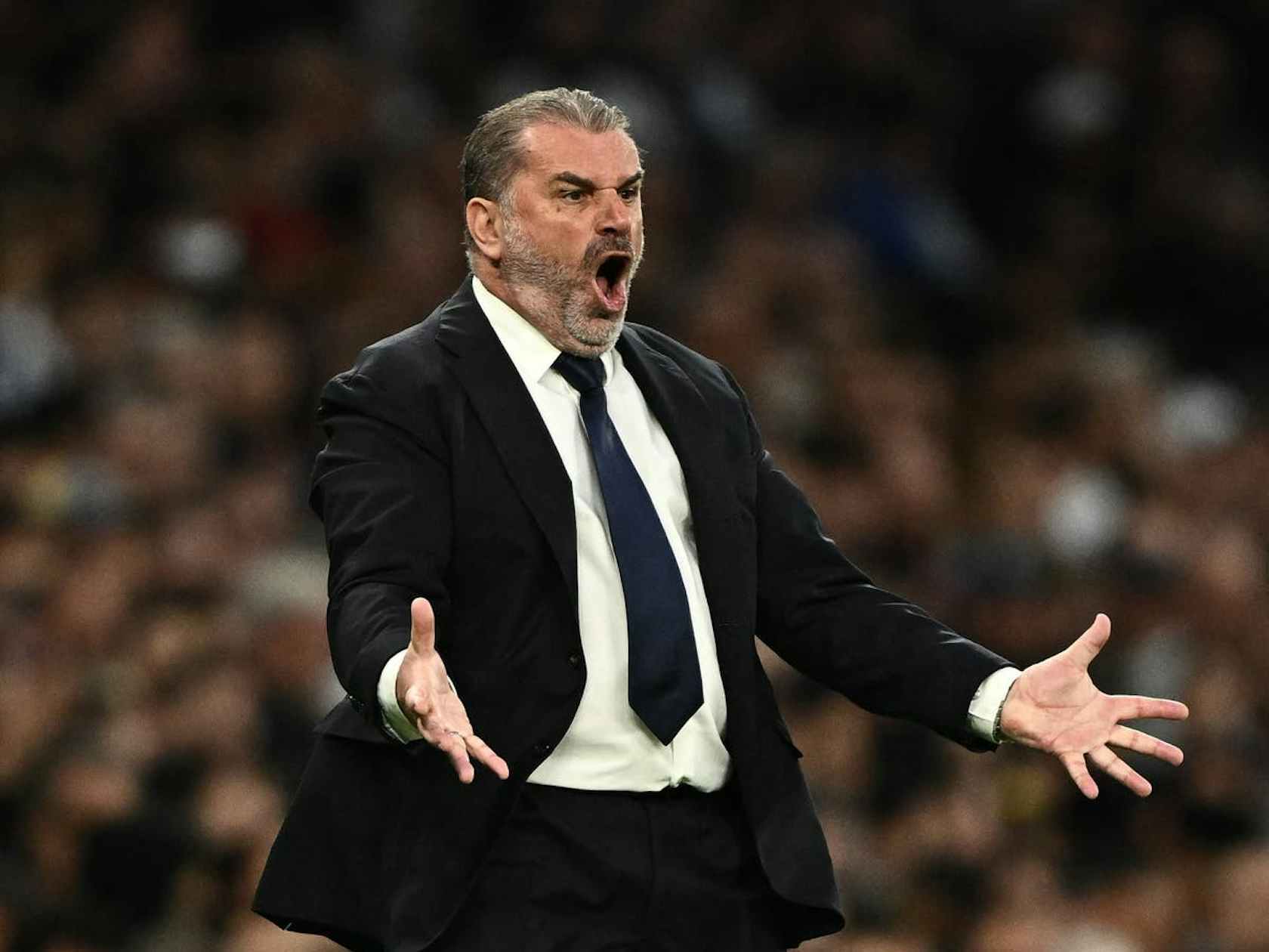 热刺客场逆转，保持胜利势头的简单介绍