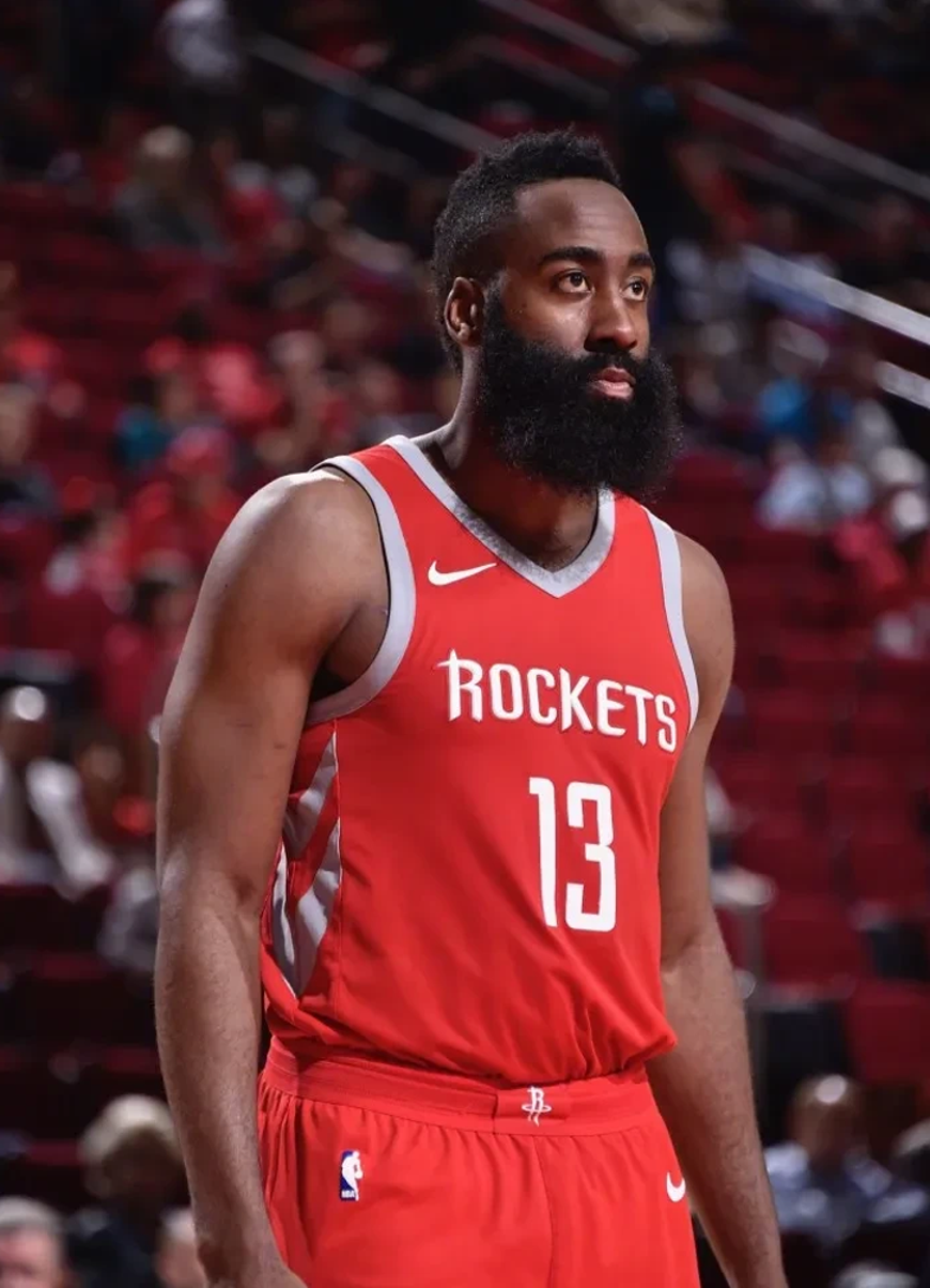 火箭大胜骑士,豪取连胜 火箭大胜骑士,豪取连胜